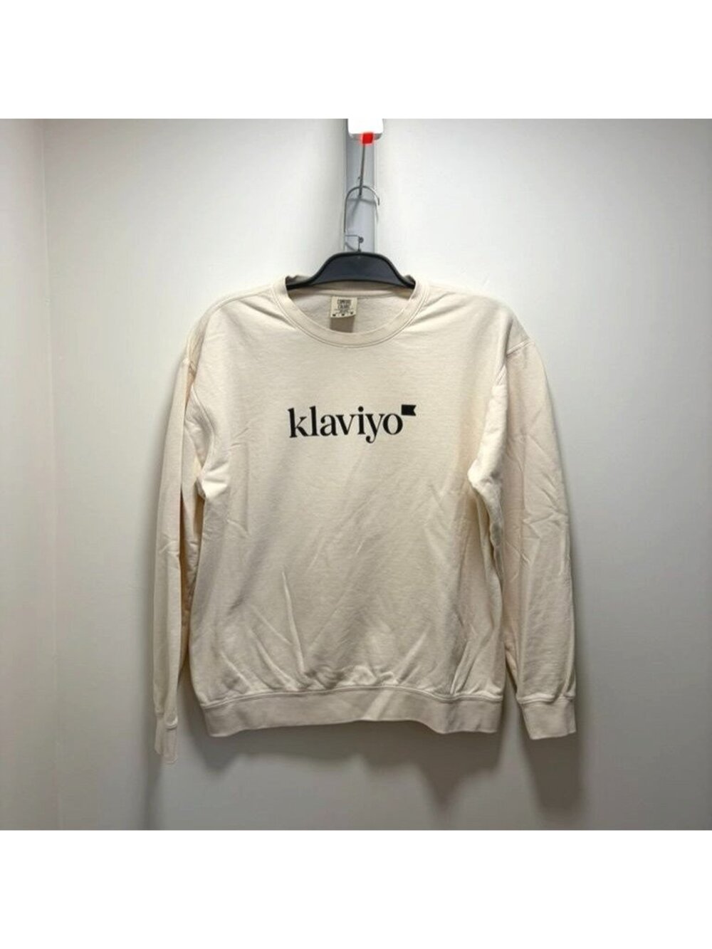 Comfort Colors Klaviyo Beige Crewneck Sweatshirt With Logo Print - Unisex Fit Lo
